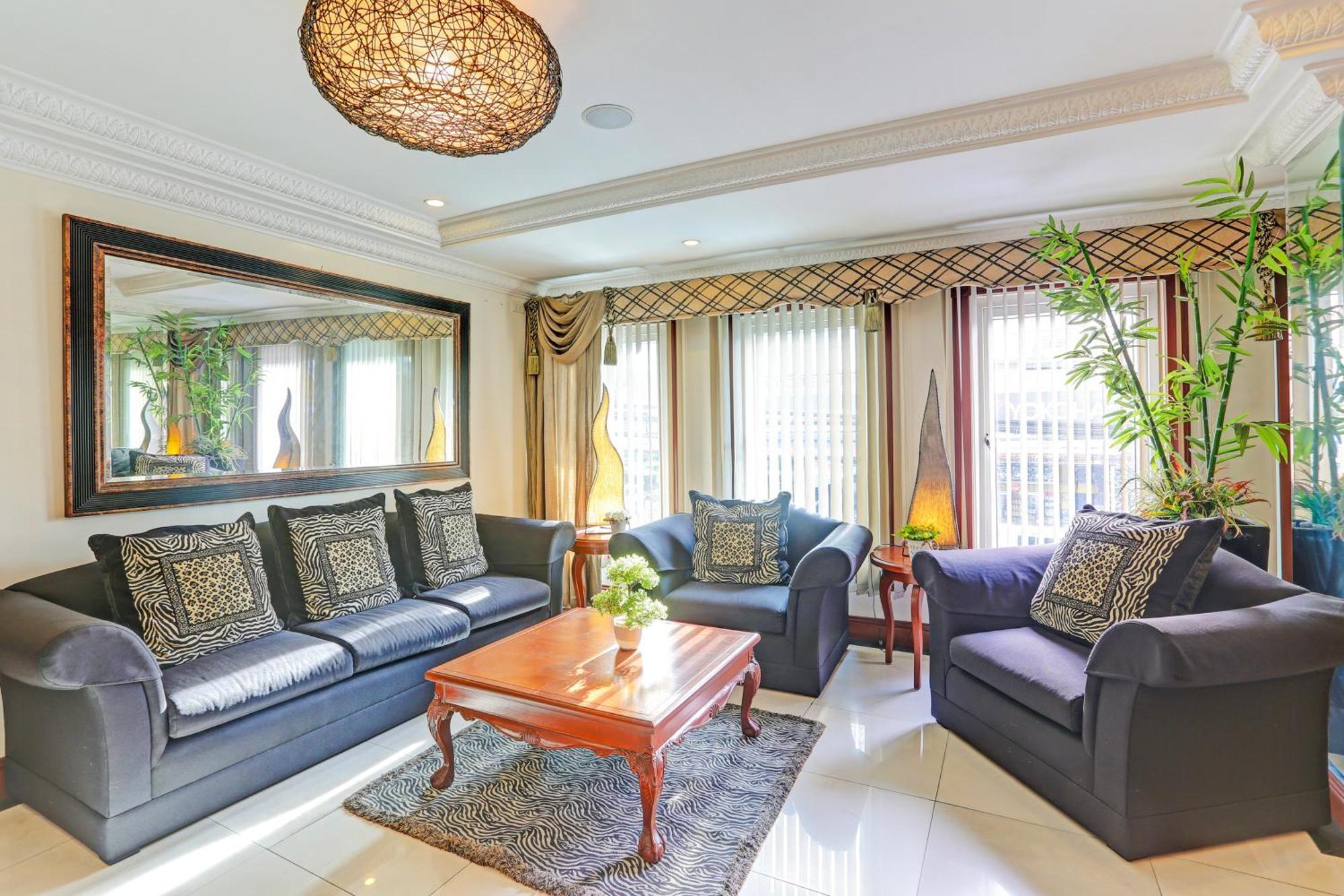 Townhouse Oak Vip Suites, Near Pnr Pasay Evangelista, Makati Manila Makati City Exterior foto